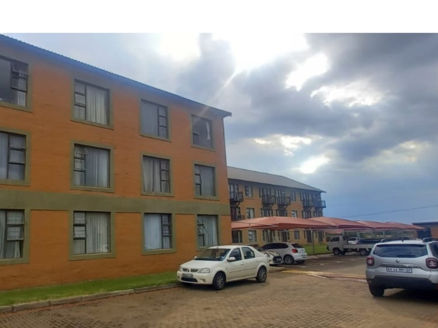 1 Bedroom Property for Sale in Vredenhof Sh Free State